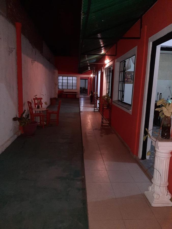 Plaza Hostel Sj 2 Сальта Екстер'єр фото
