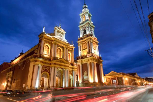 Plaza Hostel Sj 2 Сальта Екстер'єр фото