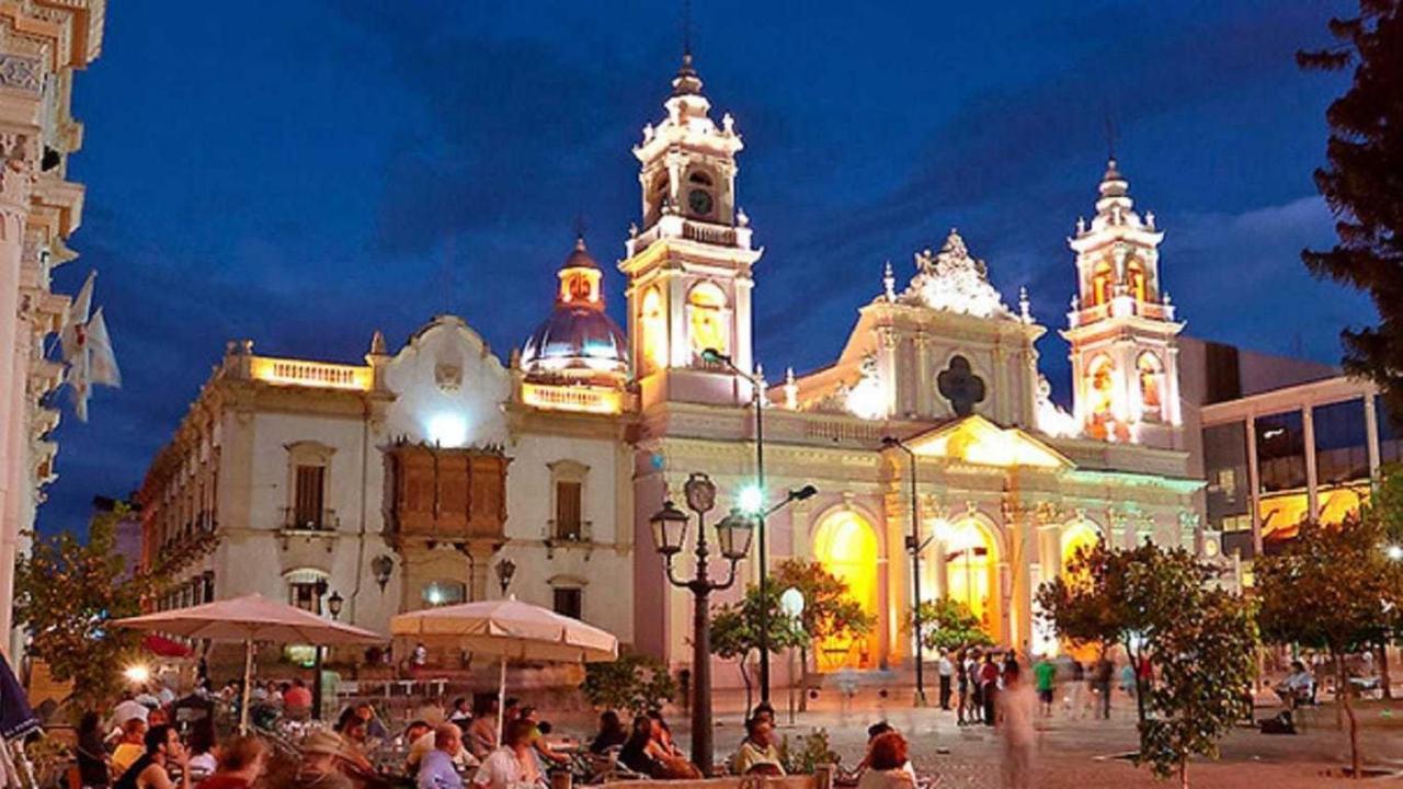 Plaza Hostel Sj 2 Сальта Екстер'єр фото